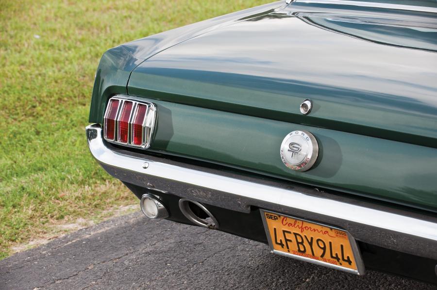  Ford Mustang GT Coupe 1966 года  (фото 11 из 23)